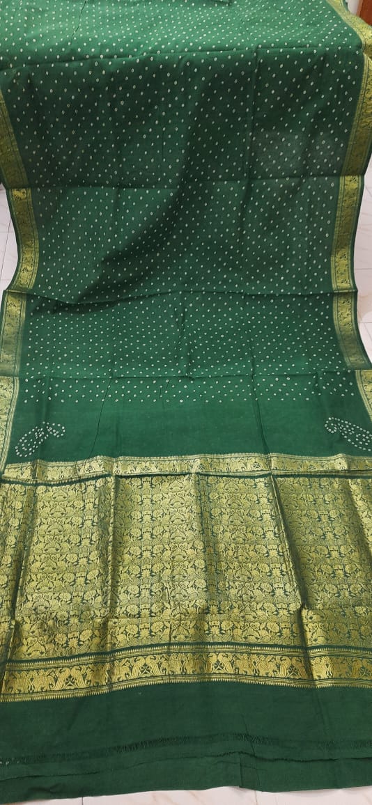 Traditional Madurai Sungudi Sarees