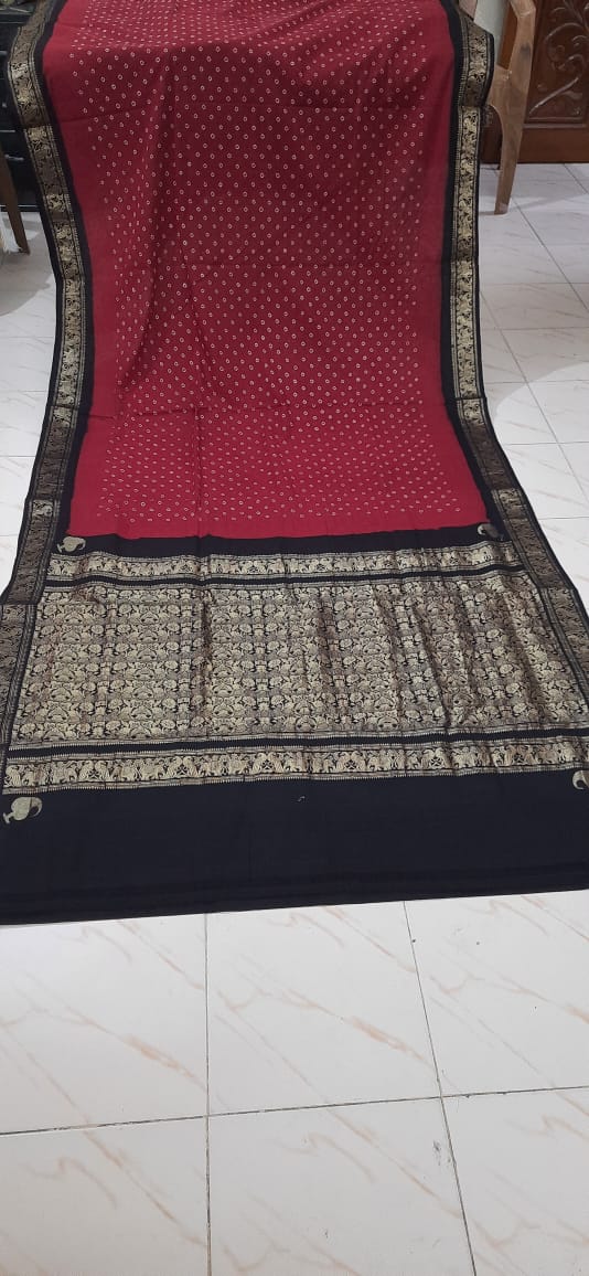 Traditional Madurai Sungudi Sarees